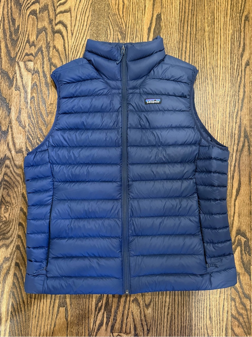 Patagonia Down Sweater Vest in Navy Blue - Men’s XL